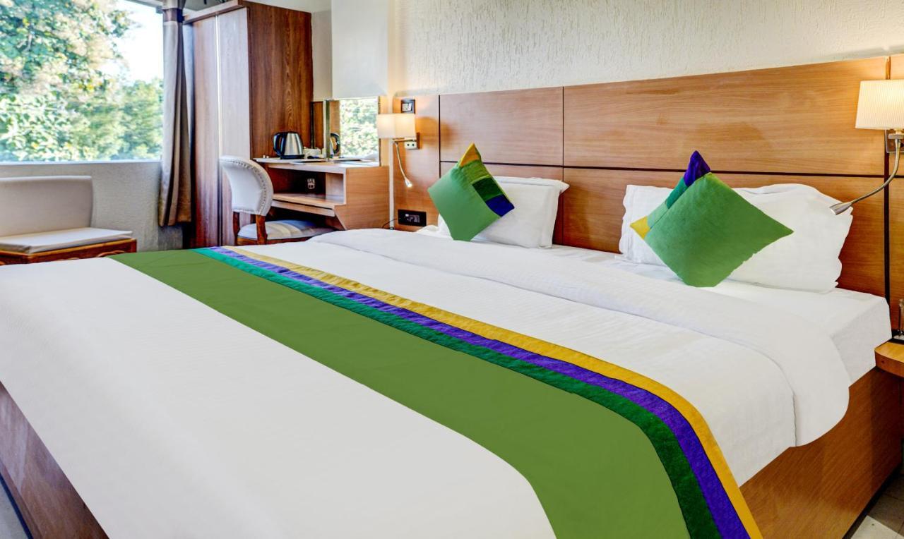 Hotel Sun Grand Dehradun Esterno foto