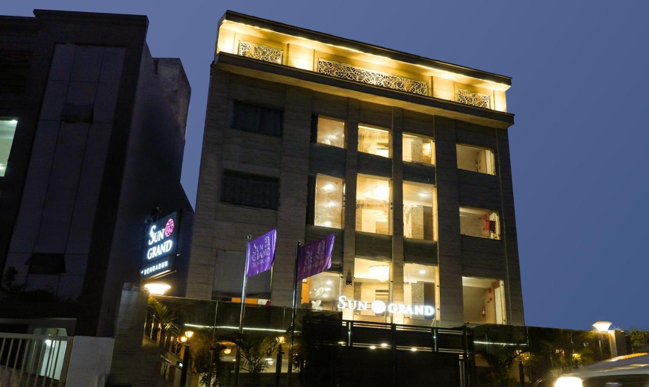 Hotel Sun Grand Dehradun Esterno foto