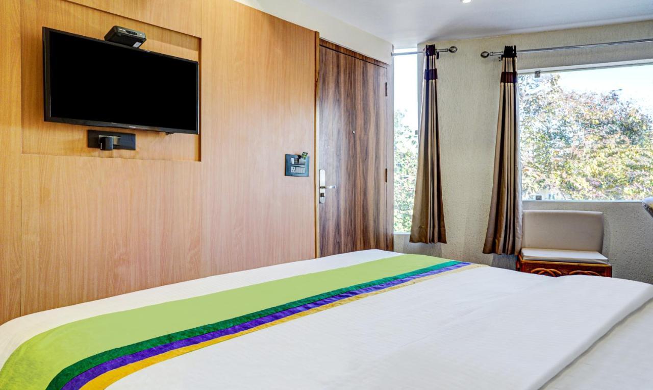 Hotel Sun Grand Dehradun Esterno foto